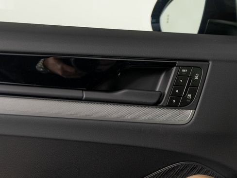 New 2026 Porsche Cayenne image 20