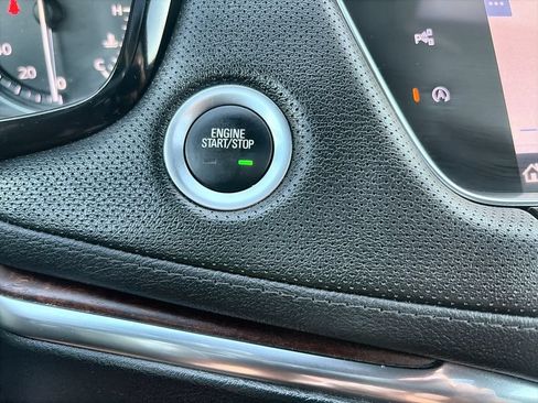 Certified 2020 Cadillac XT5 Sportv AWD/4WD image 17