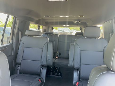 New 2026 Chevrolet Suburban LT w/ Comfort Package AWD/4WD image 12