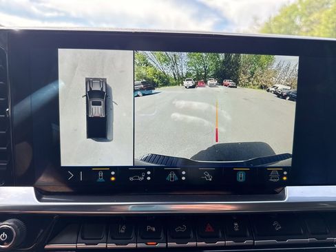 Used 2024 Chevrolet Silverado 3500 LTZ AWD/4WD image 36