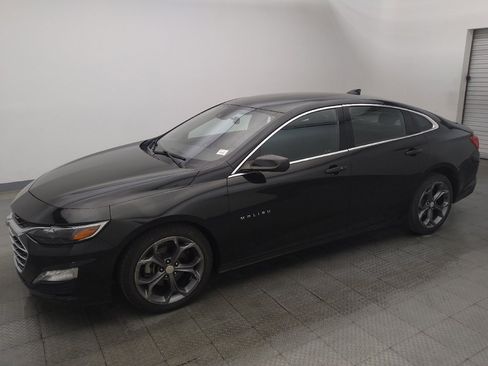 Used 2023 Chevrolet Malibu LT FWD image 2