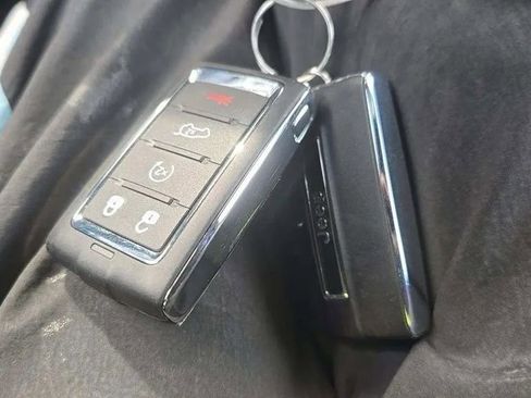 Used 2024 Jeep Grand Cherokee Limited w/ Black Appearance Package image 16