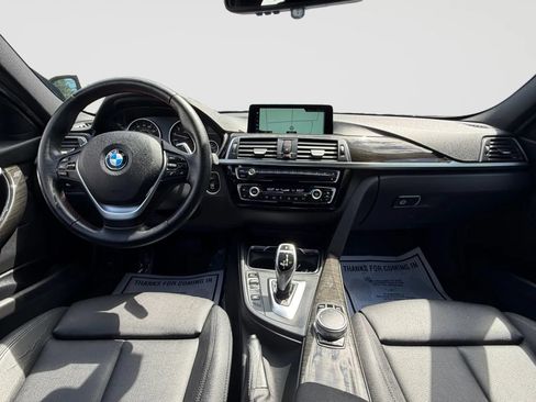 Used 2017 BMW 330i xDrive Sedan AWD/4WD image 22