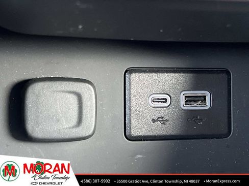 Certified 2023 GMC Acadia SLE w/ Driver Convenience Package image 28