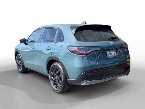 Used 2025 Honda HR-V Sport image 3
