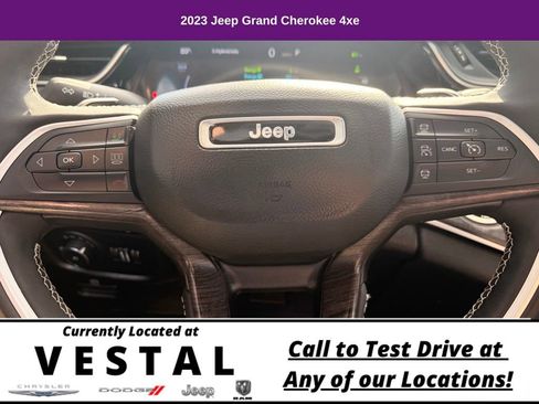 Used 2023 Jeep Grand Cherokee 4WD 4xe image 32