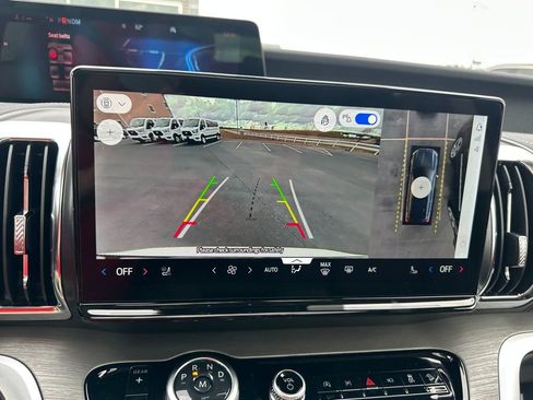 New 2025 Ford Expedition Max Platinum w/ Driver's Package image 14