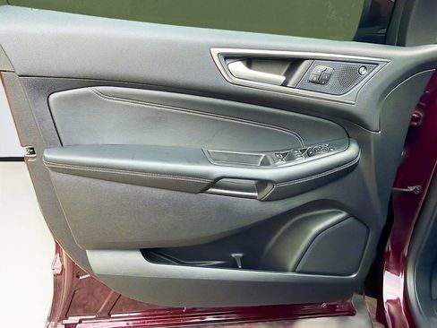 Used 2024 Ford Edge Titanium AWD/4WD image 33