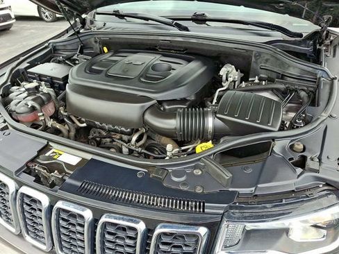 Certified 2019 Jeep Grand Cherokee Limited image 33