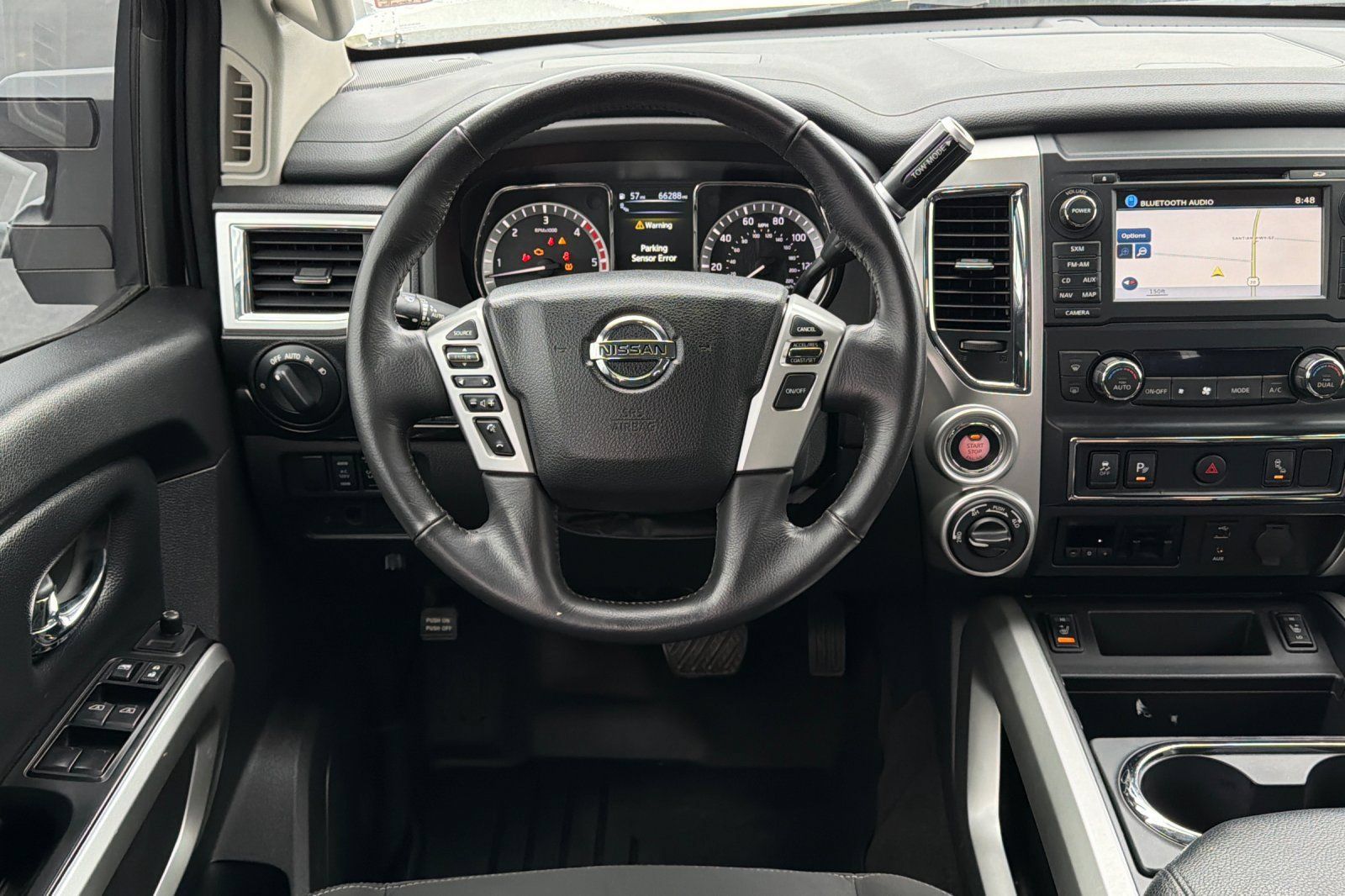Used 2018 Nissan Titan SV w/ SV Convenience Package AWD/4WD image 13