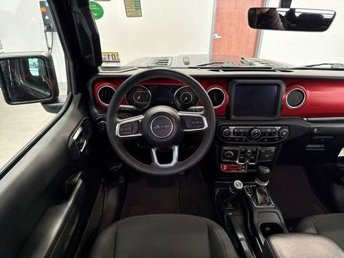 Used 2023 Jeep Gladiator Rubicon w/ Cold Weather Group image 43