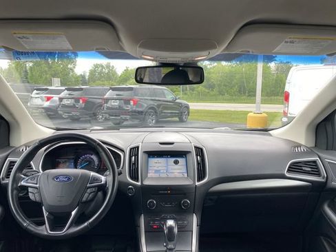 Used 2018 Ford Edge SEL w/ Safe & Smart Package AWD/4WD image 23