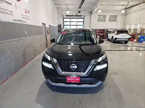 Certified 2023 Nissan Rogue SV w/ SV Premium B Package AWD/4WD image 8