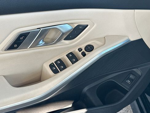 Used 2020 BMW 330i 330i w/ Convenience Package image 18