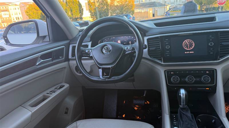 Used 2019 Volkswagen Atlas SEL Premium AWD/4WD image 25