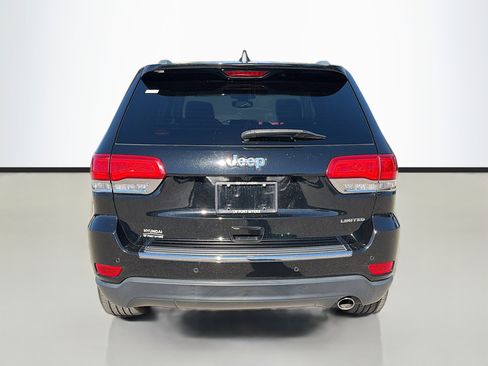 Used 2018 Jeep Grand Cherokee Limited image 4