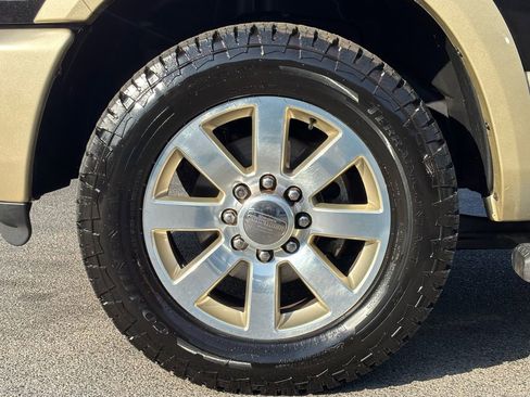 Used 2017 RAM 3500 Laramie Longhorn w/ Convenience Group RWD image 11