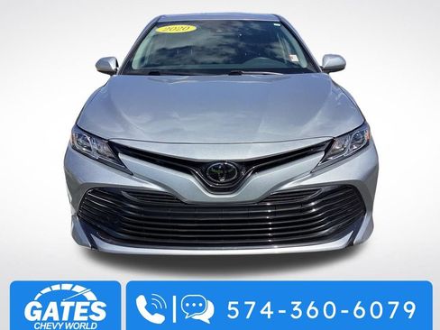 Used 2020 Toyota Camry LE image 2