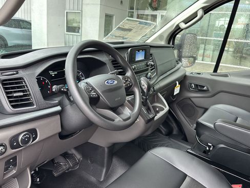 New 2025 Ford Transit 350 Low Roof AWD image 17