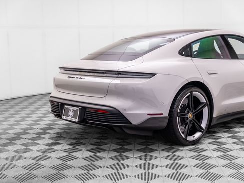 Used 2022 Porsche Taycan Turbo S AWD/4WD image 37