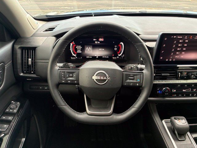 Certified 2026 Nissan Pathfinder Platinum FWD image 13