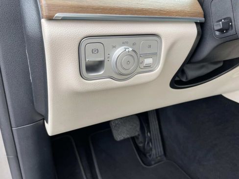 Used 2022 Mercedes-Benz GLE 350 image 18