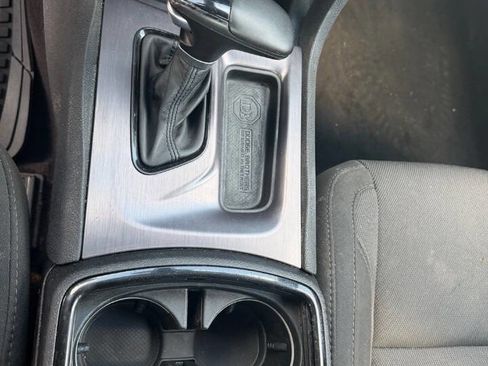 Used 2018 Dodge Charger R/T w/ Blacktop Package RWD image 15