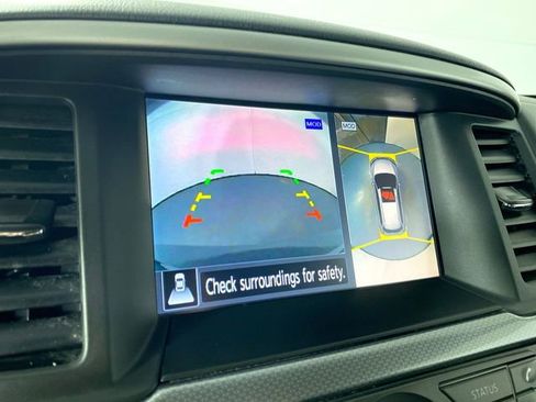 Used 2020 Nissan Pathfinder SL image 8