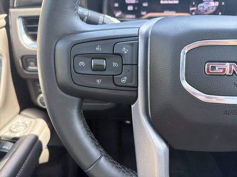 Used 2023 GMC Yukon XL SLT w/ SLT Luxury Package AWD/4WD image 19