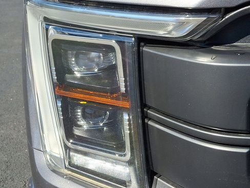 Used 2021 Ford F150 Lariat w/ Equipment Group 502A High image 29