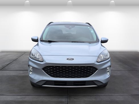 Used 2022 Ford Escape SEL w/ Technology Package image 4