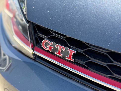 Used 2019 Volkswagen GTI Autobahn FWD image 41