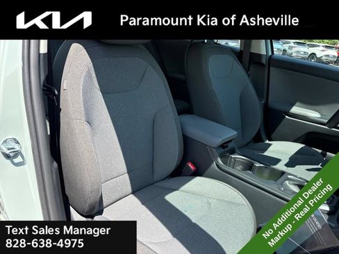 New 2026 Kia K4 FWD image 18