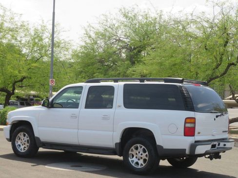 Used 2003 Chevrolet Suburban Z71 AWD/4WD image 5