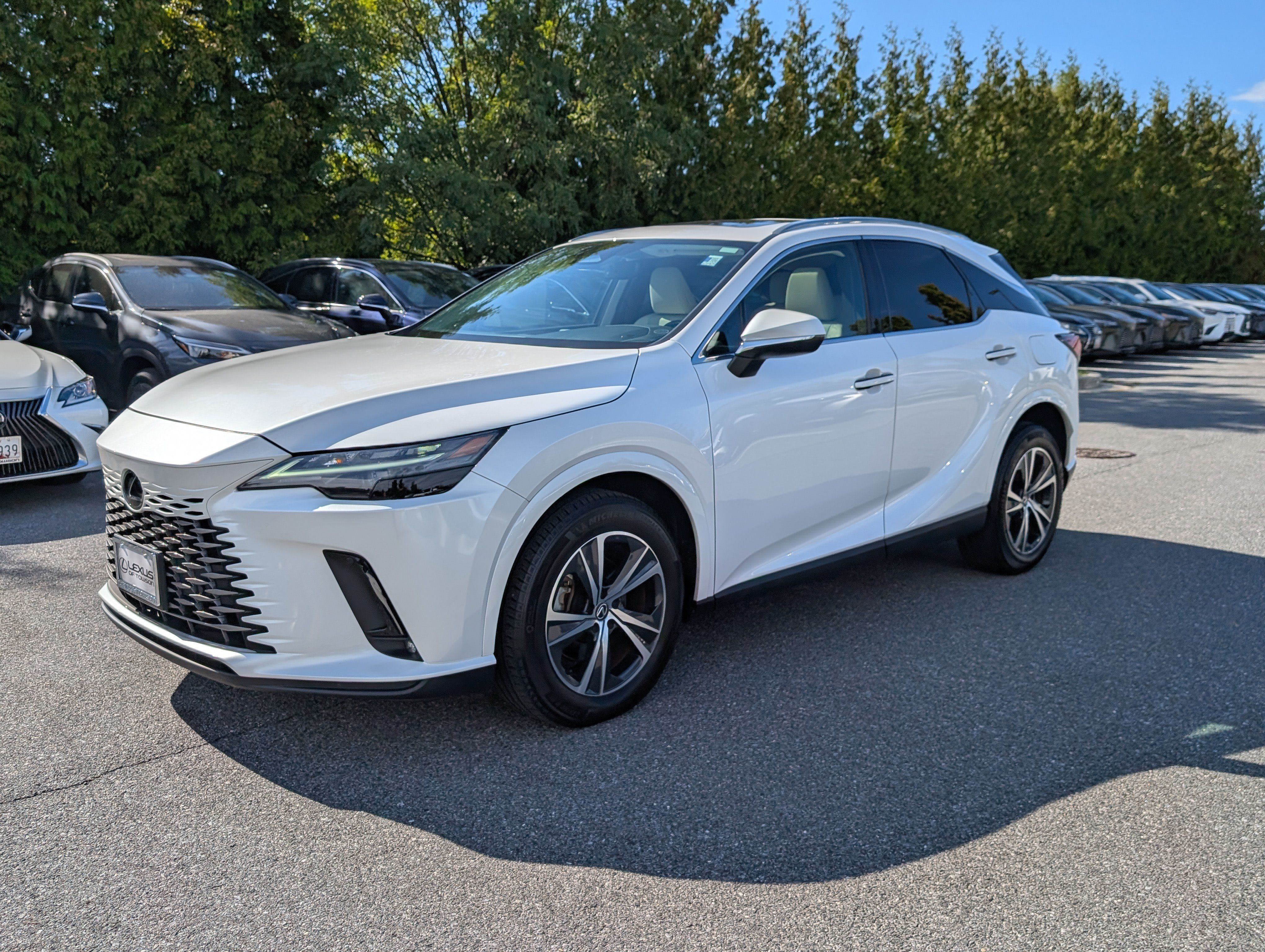 Used 2023 Lexus RX 350 Premium w/ Accessory Package (Z1) AWD/4WD image 7