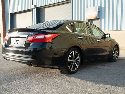 Used 2016 Nissan Altima 2.5 SR image 12