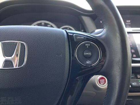 Used 2017 Honda Accord EX-L image 27