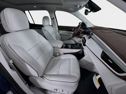 New 2026 Buick Enclave Avenir w/ Super Cruise Package FWD image 31