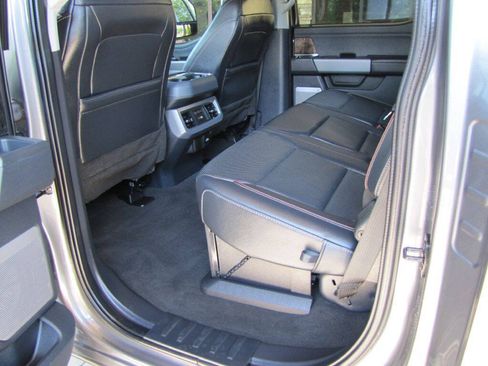 Used 2024 Ford F250 Lariat w/ Lariat Ultimate Package AWD/4WD image 19