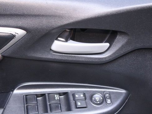 Used 2018 Honda Fit Sport image 16