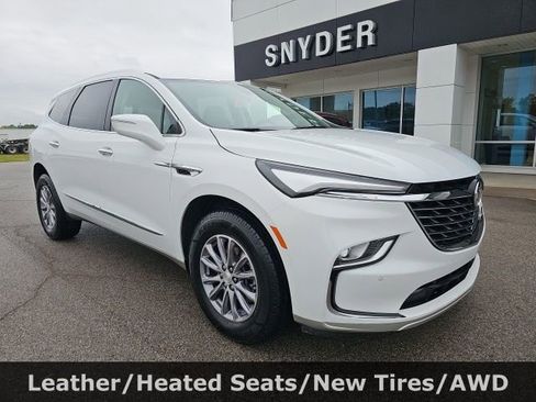 Used 2022 Buick Enclave Essence image 1