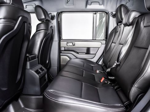 Used 2025 INEOS Grenadier AWD/4WD image 18