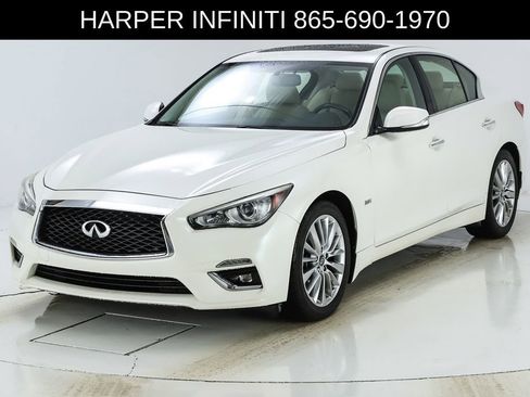 Used 2018 INFINITI Q50 Luxe w/ Essential Package (3.0T Luxe) AWD/4WD image 18
