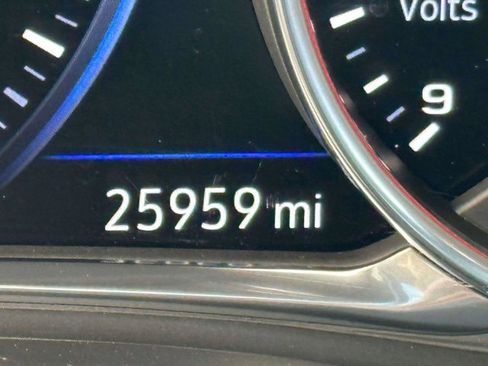 Used 2023 Chevrolet Traverse Premier w/ Redline Edition image 27