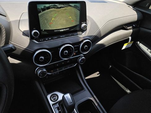 New 2025 Nissan Sentra SV w/ Trunk Package image 17