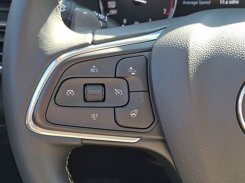 Used 2023 Buick Envision Avenir image 22