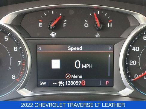 Used 2022 Chevrolet Traverse LT w/ LT Premium Package image 24