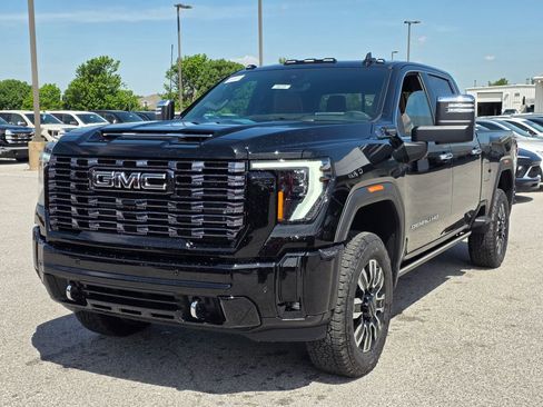 New 2026 GMC Sierra 2500 Denali Ultimate AWD/4WD image 3