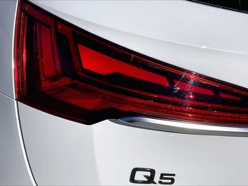 Used 2023 Audi Q5 2.0T Premium Plus w/ Premium Plus Package image 27