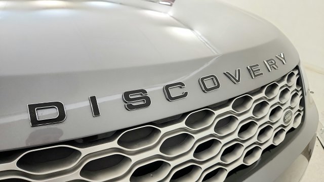 Used 2025 Land Rover Discovery S AWD/4WD image 30